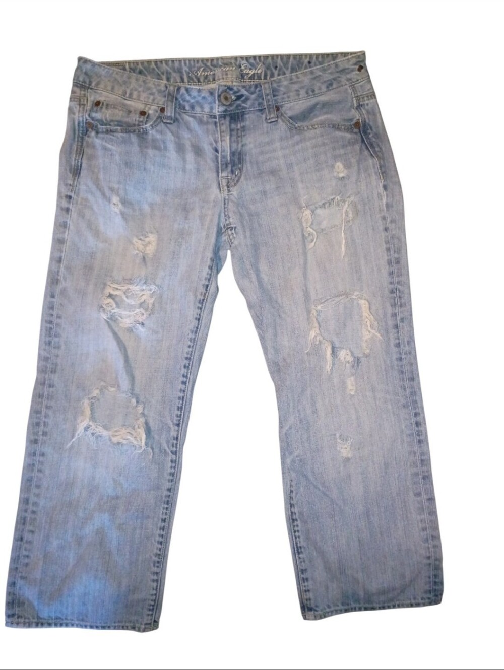 American Eagle Light Blue Distressed Women's Capris